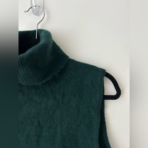 Iris Singer green cashmere turtleneck sweater - Picture 2 of 12